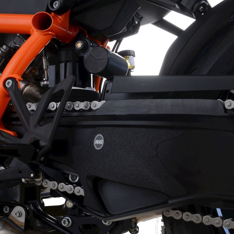 OSŁONA WAHACZA RG RACING KTM SUPER DUKE R 20- 1 CZĘŚĆ BLACK 1