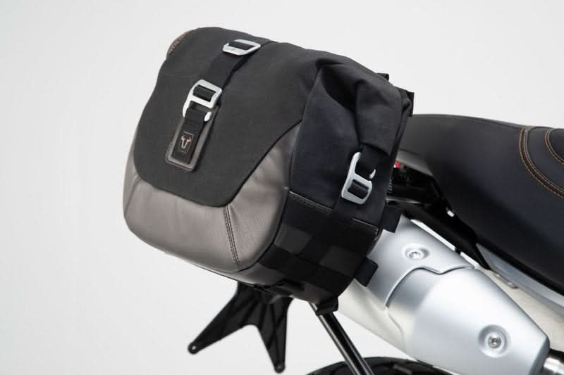 ZESTAW SAKW I STELAŻY LEGEND GEAR BLACK EDITION SW-MOTECH DUCATI SCRAMBLER 1100/SPECIAL/SPORT (17-) 3