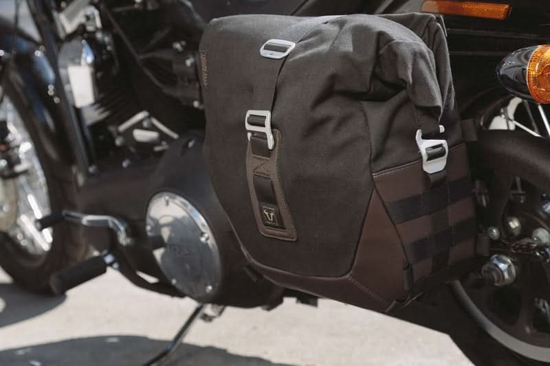 ZESTAW SAKW I STELAŻY LEGEND GEAR SW-MOTECH HARLEY DAVIDSON DYNA LOW RIDER STREET BOB (09-) BROWN 1