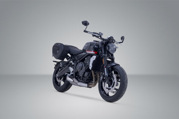 ZESTAW SAKW BOCZNYCH PRO BLAZE H I STELAŻY SW-MOTECH TRIUMPH TRIDENT 660 / DAYTONA 660 BLACK 3